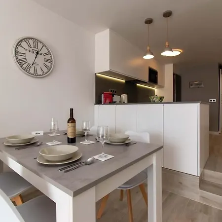 Parque Santiago Ii 79 - Two Bed Daire