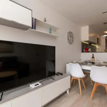 Parque Santiago Ii 79 - Two Bed * Playa de las Americas (Tenerife)